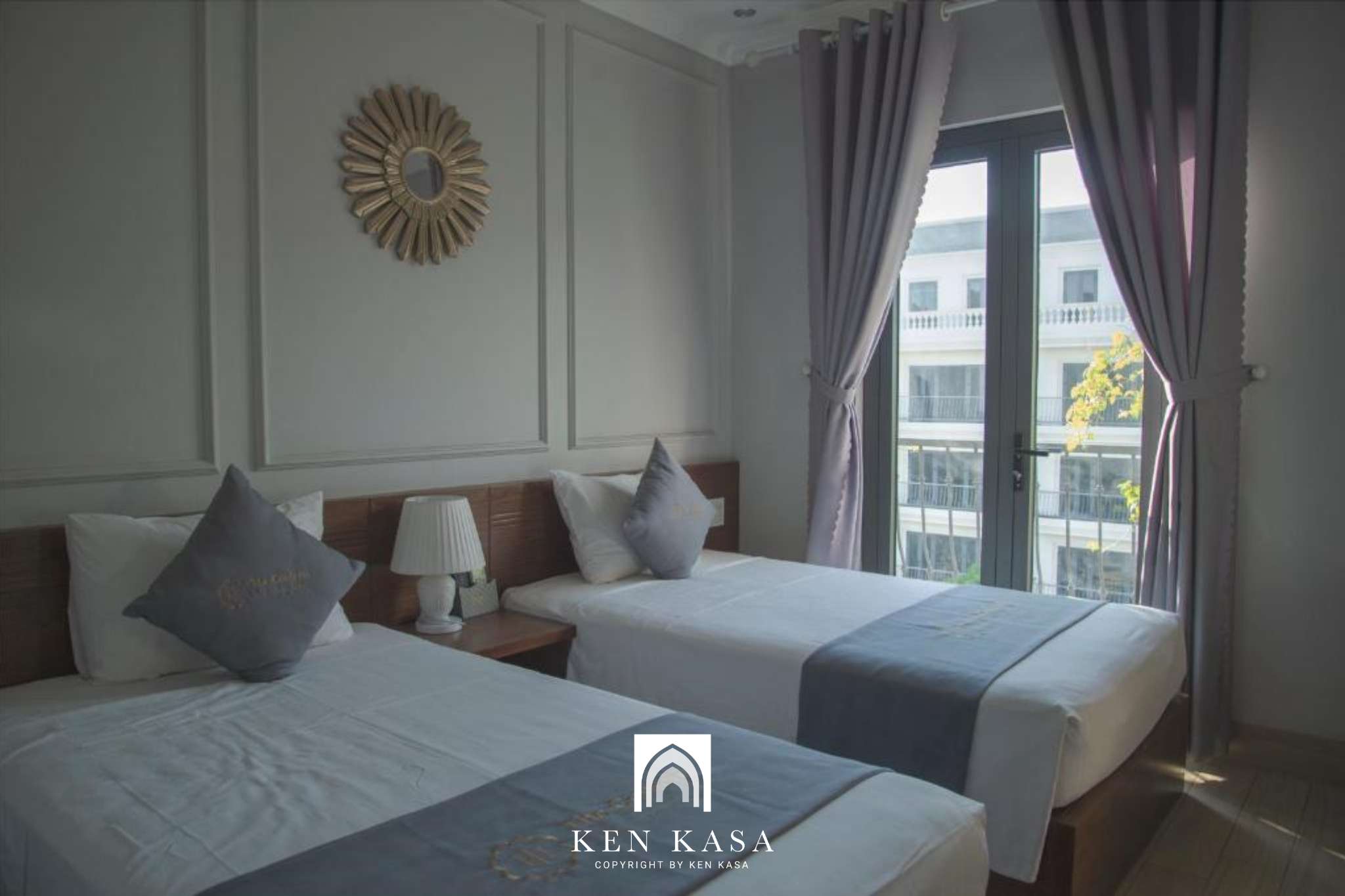Đây là hạng phòng Deluxe của The Confetti Ha Long Hotel